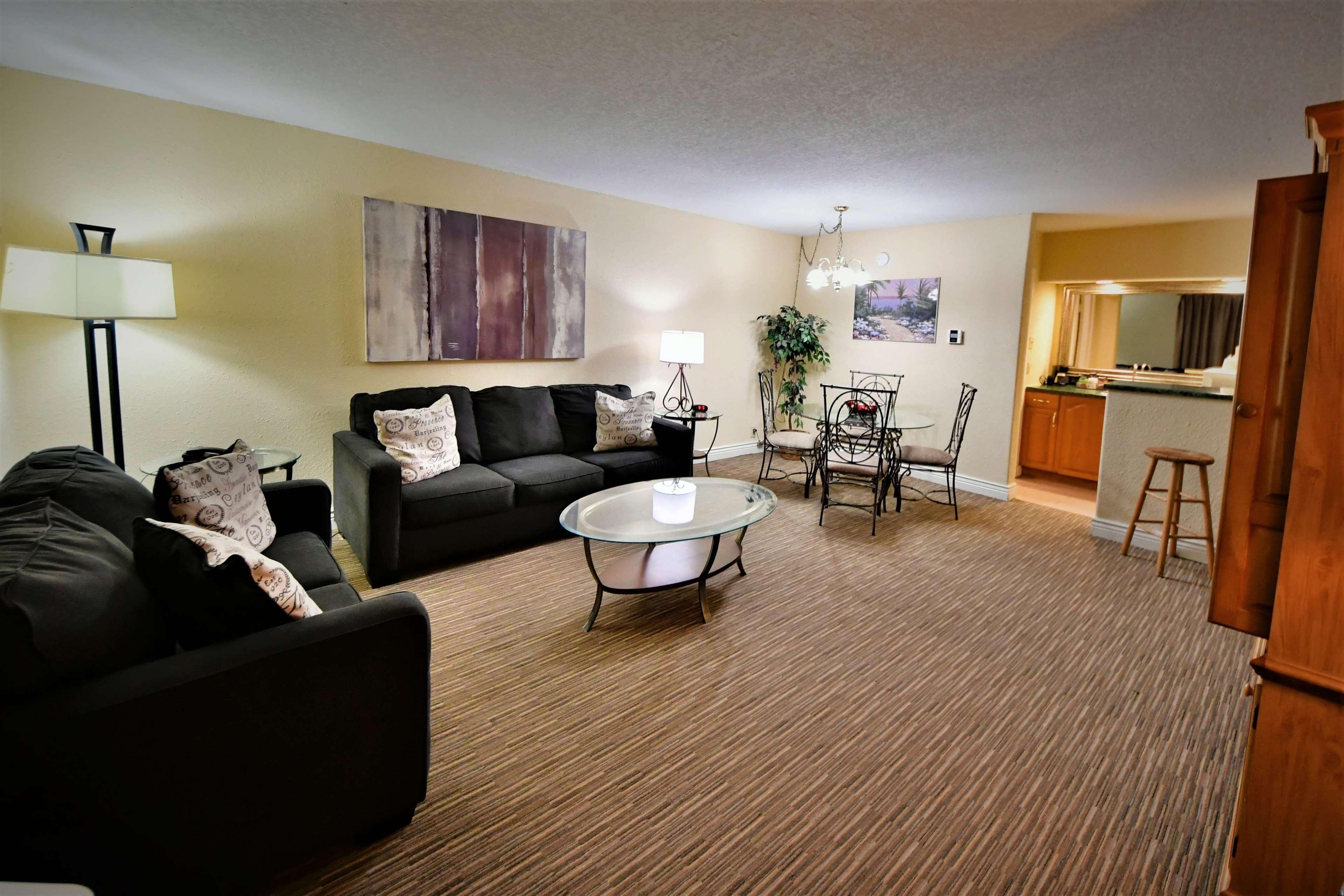 Ramada By Wyndham Jacksonville Hotel & Conference Center Exterior foto